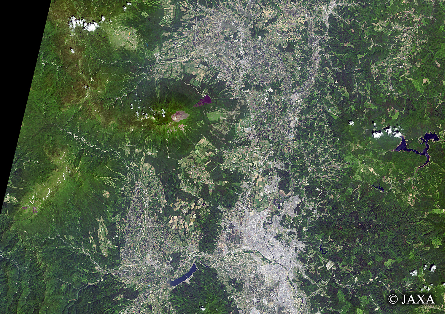 だいちから見た日本の都市 岩手山:衛星画像