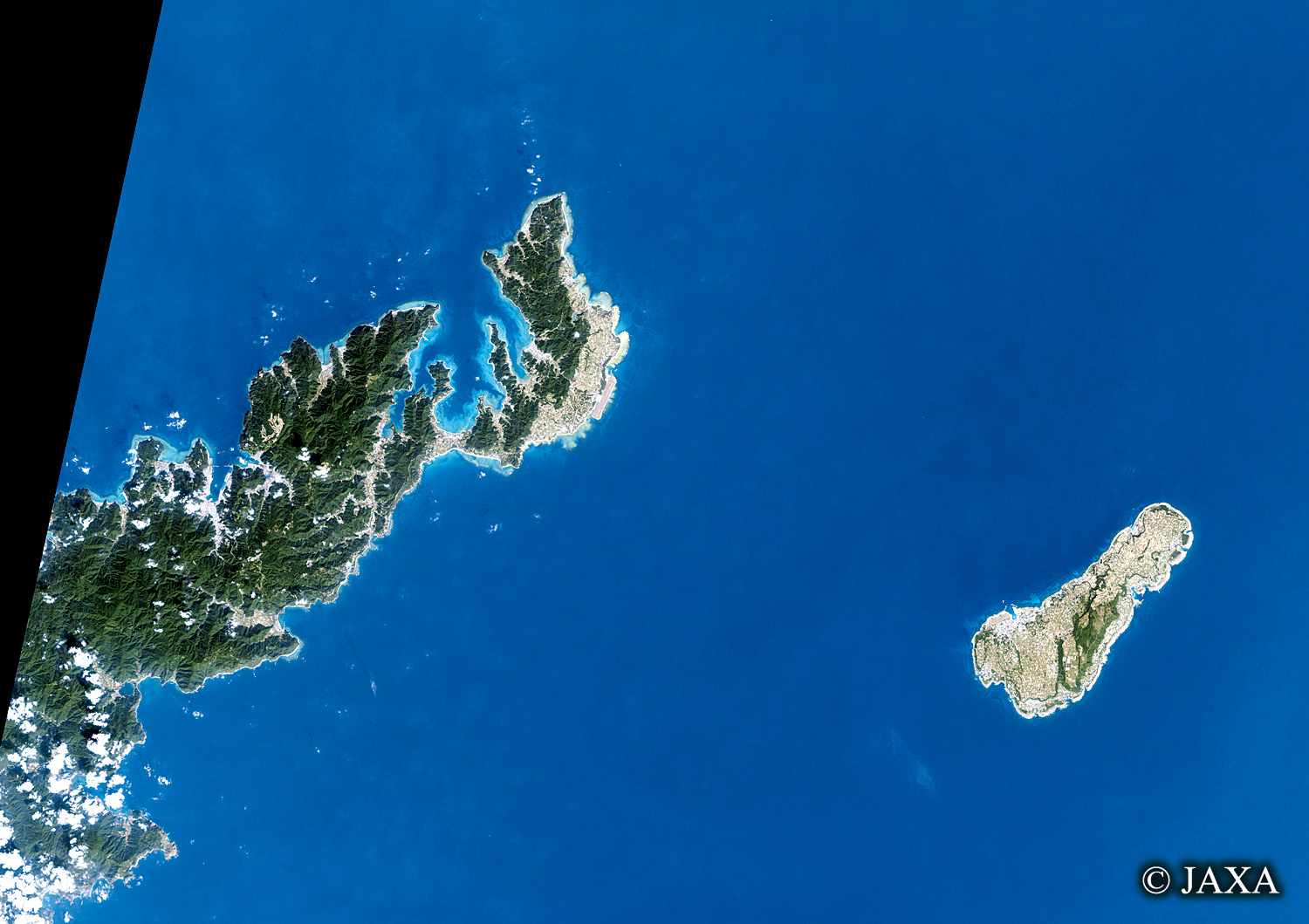 だいちから見た日本の都市 奄美大島・喜界島:衛星画像