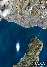 だいちから見た日本の都市 明石市～淡路島：衛星画像