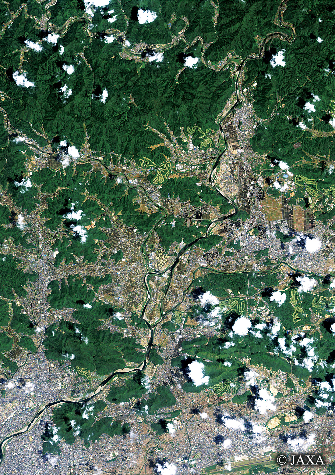 だいちから見た日本の都市 関市周辺:衛星画像