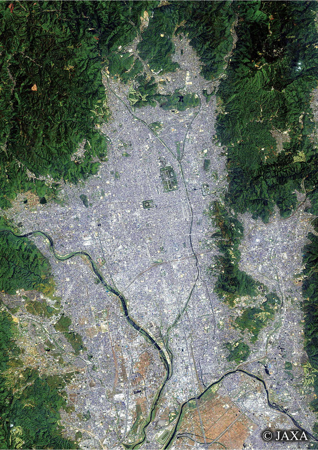 だいちから見た日本の都市 京都:衛星画像