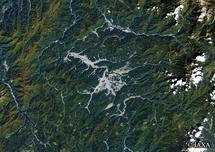 だいちから見た日本の都市 高山市周辺：衛星画像