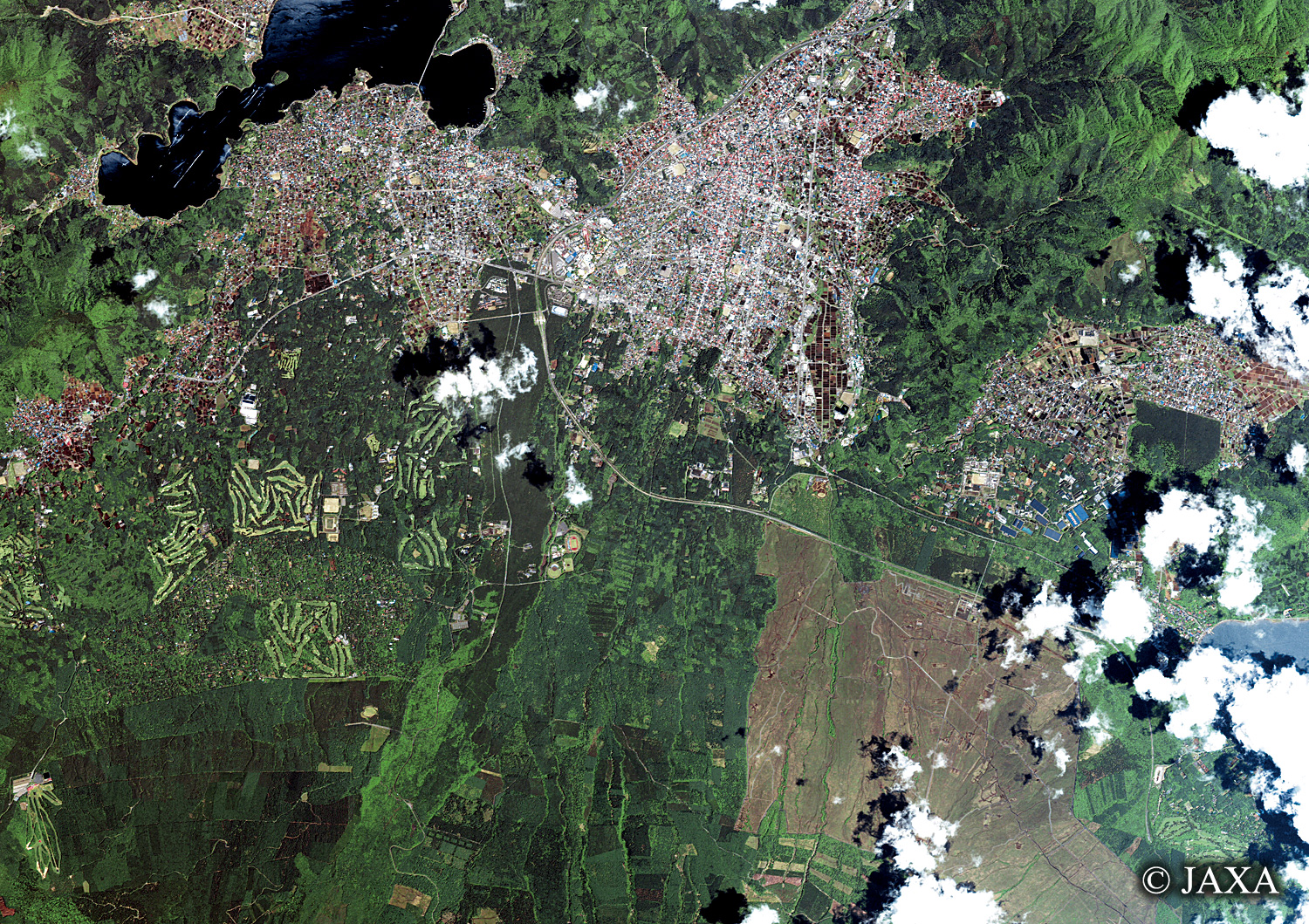 だいちから見た日本の都市 富士吉田市周辺:衛星画像
