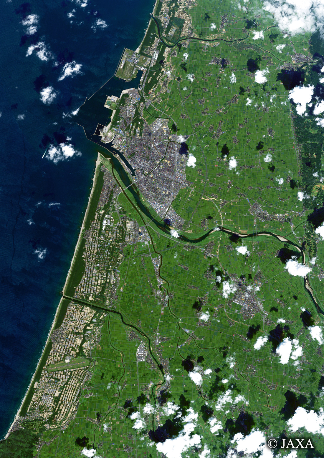 だいちから見た日本の都市 酒田市周辺:衛星画像