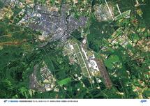 だいちから見た日本の都市 千歳空港周辺：衛星画像（ポスター仕上げ）