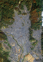 だいちから見た日本の都市 京都：衛星画像
