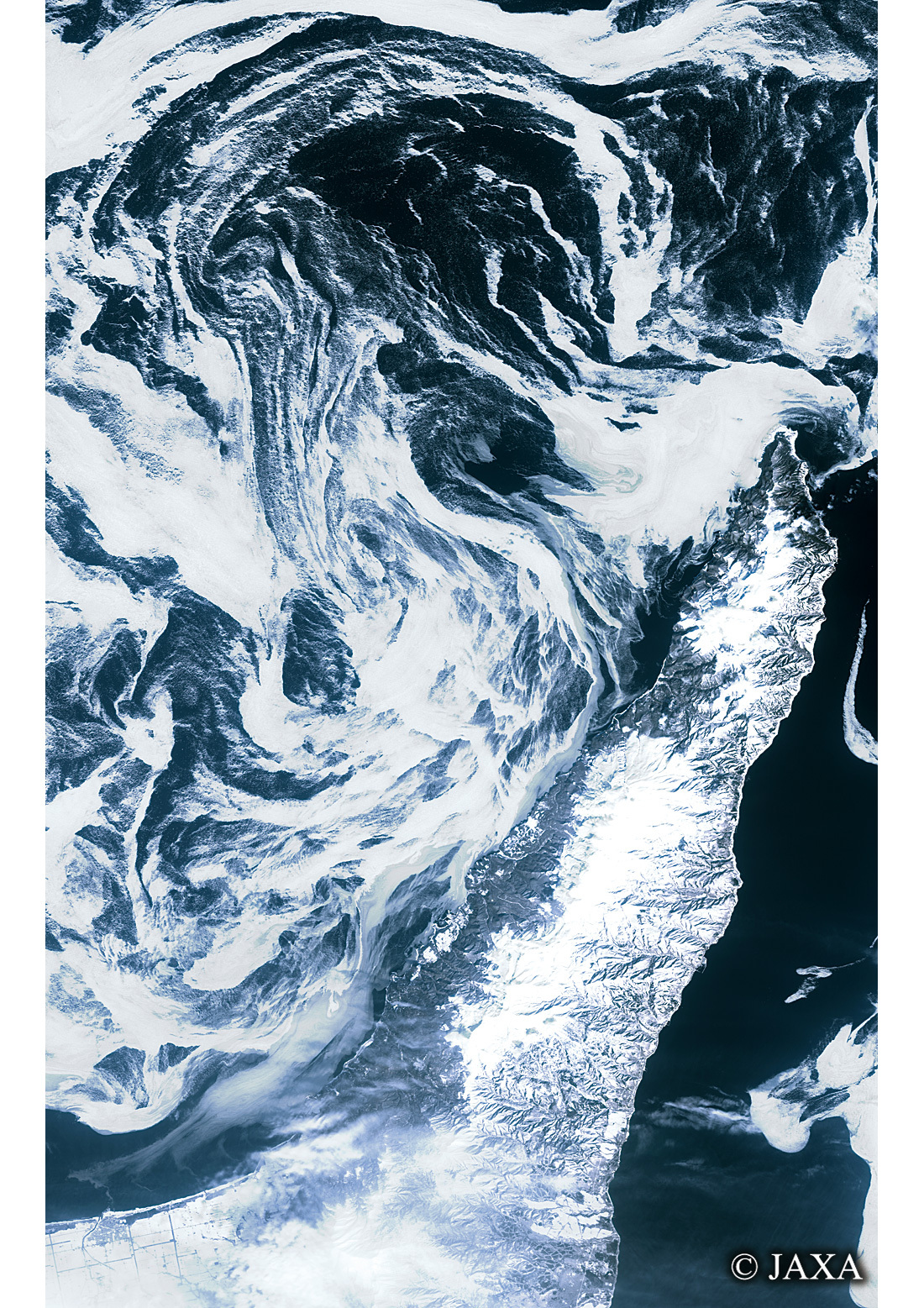 だいちから見た日本の都市 知床半島と海氷:衛星画像