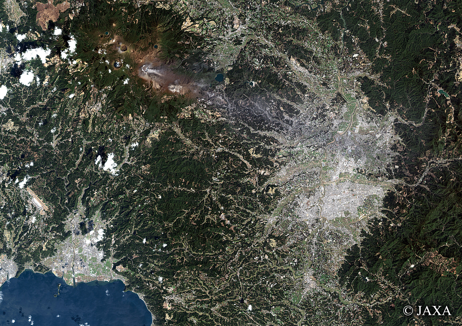だいちから見た日本の都市 都城市降灰のようす:衛星画像