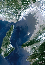 だいちから見た日本の都市 大阪湾周辺：衛星画像