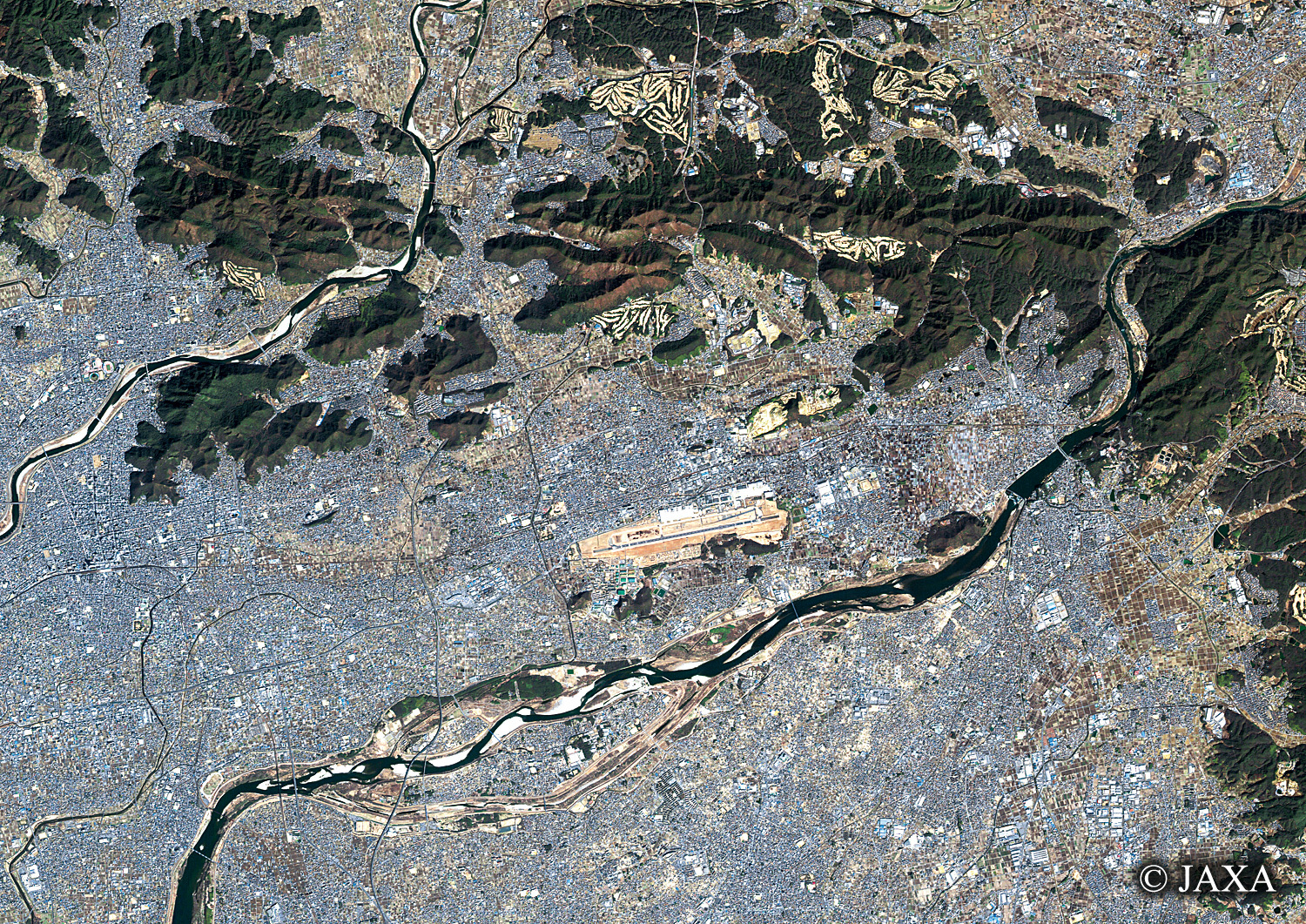 だいちから見た日本の都市 各務原市周辺:衛星画像