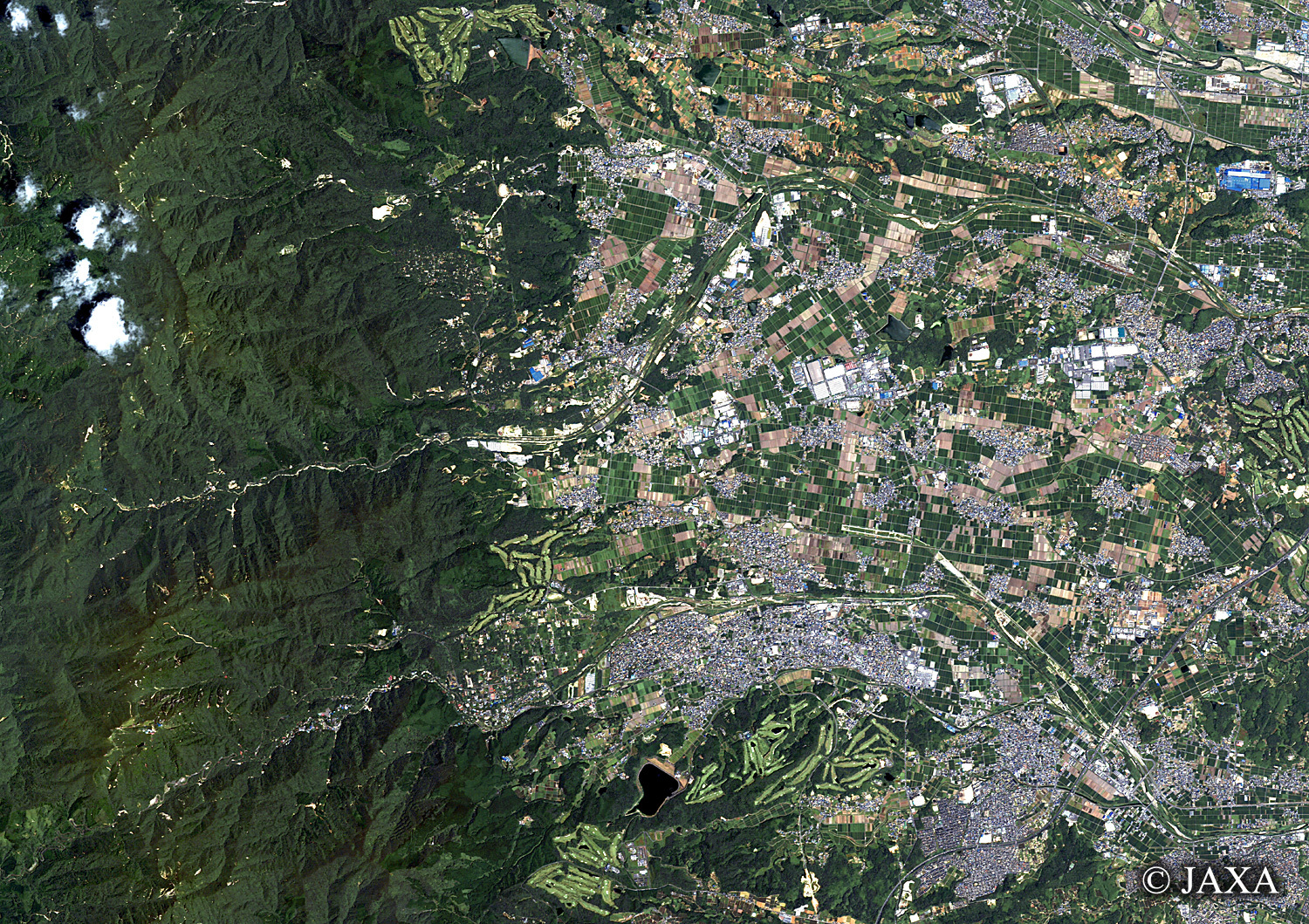 だいちから見た日本の都市 菰野町周辺:衛星画像