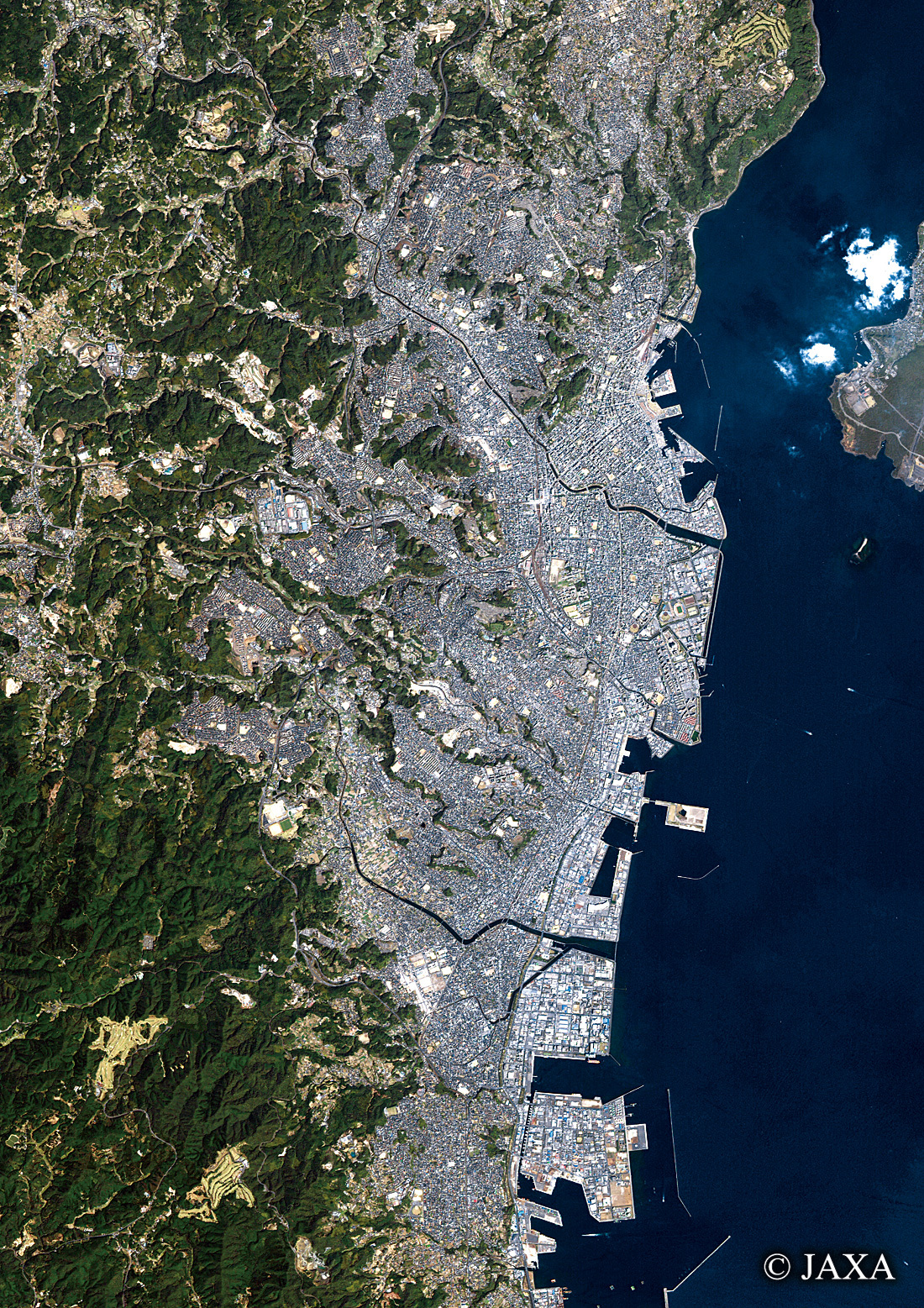 だいちから見た日本の都市 鹿児島市:衛星画像