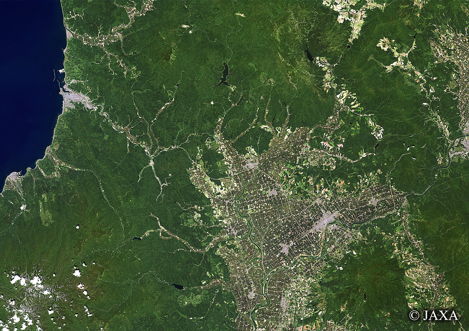 だいちから見た日本の都市 深川市:衛星画像