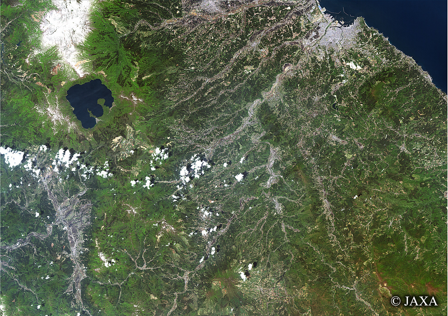 だいちから見た日本の都市 十和田湖:衛星画像