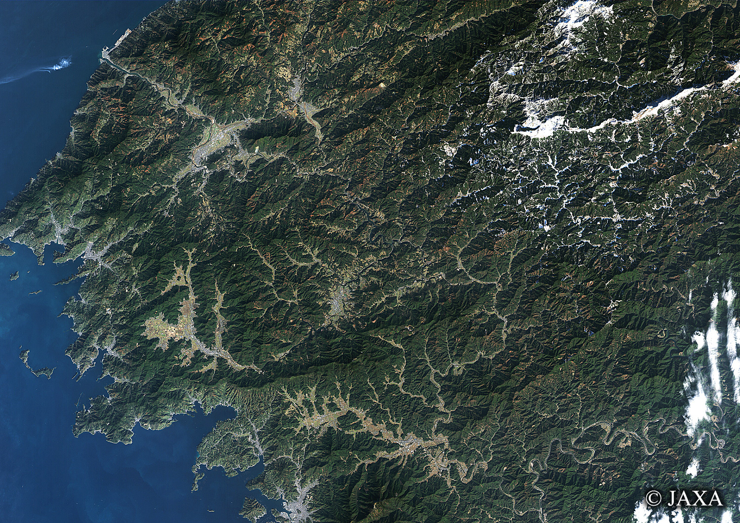 だいちから見た日本の都市 肱川:衛星画像